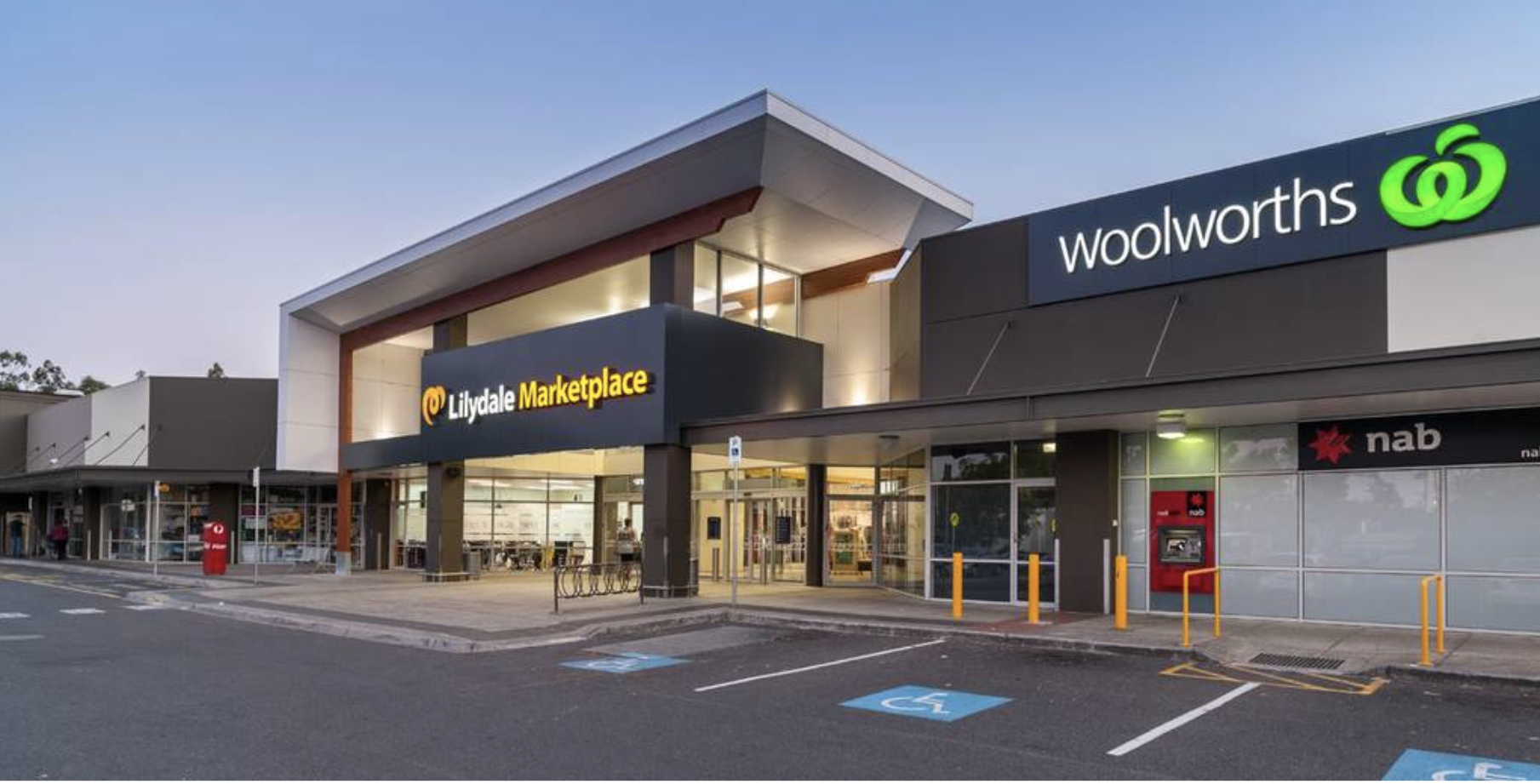 Melbourne shopping centre where man shot for custody of knife