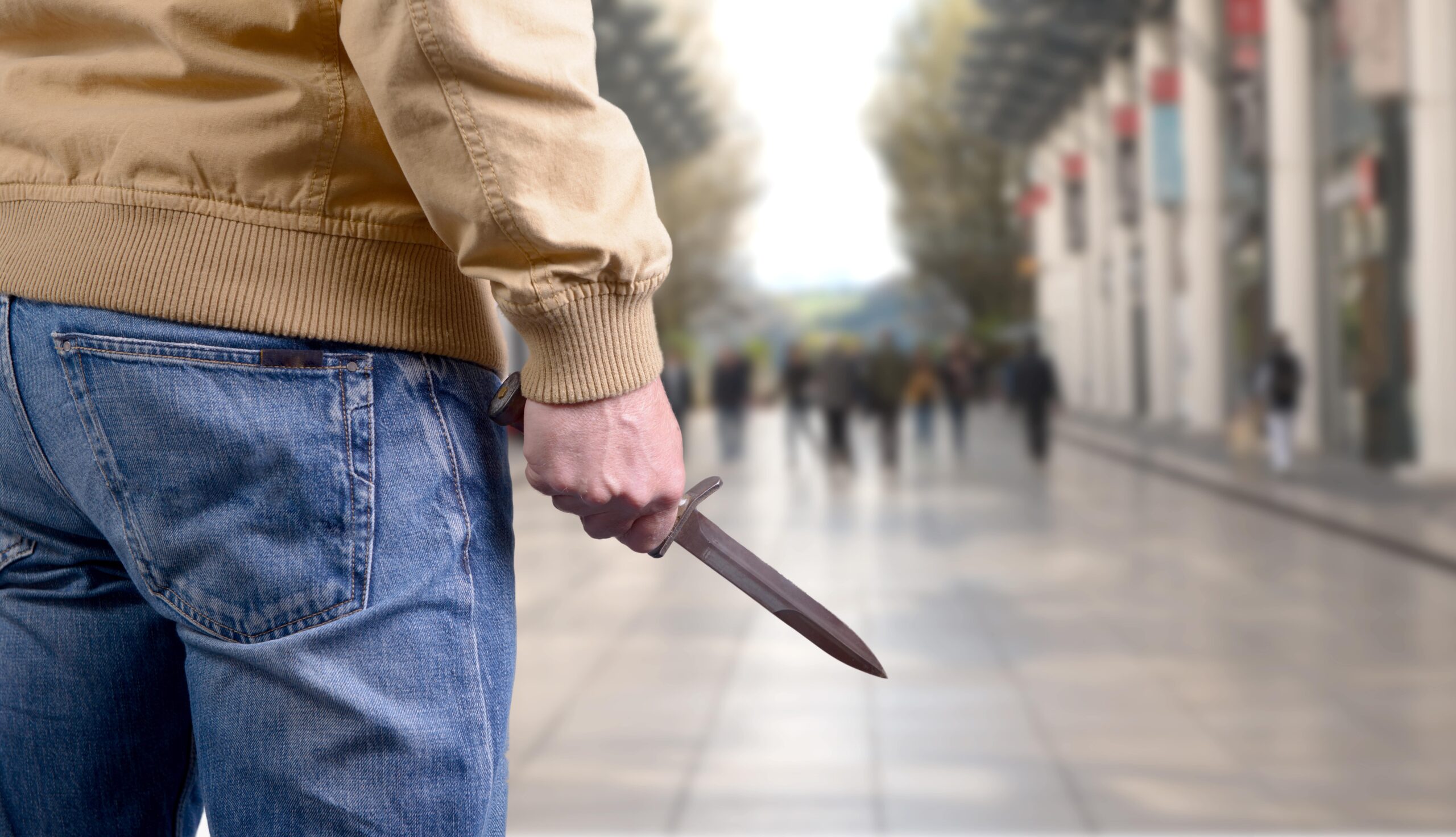 knife in public